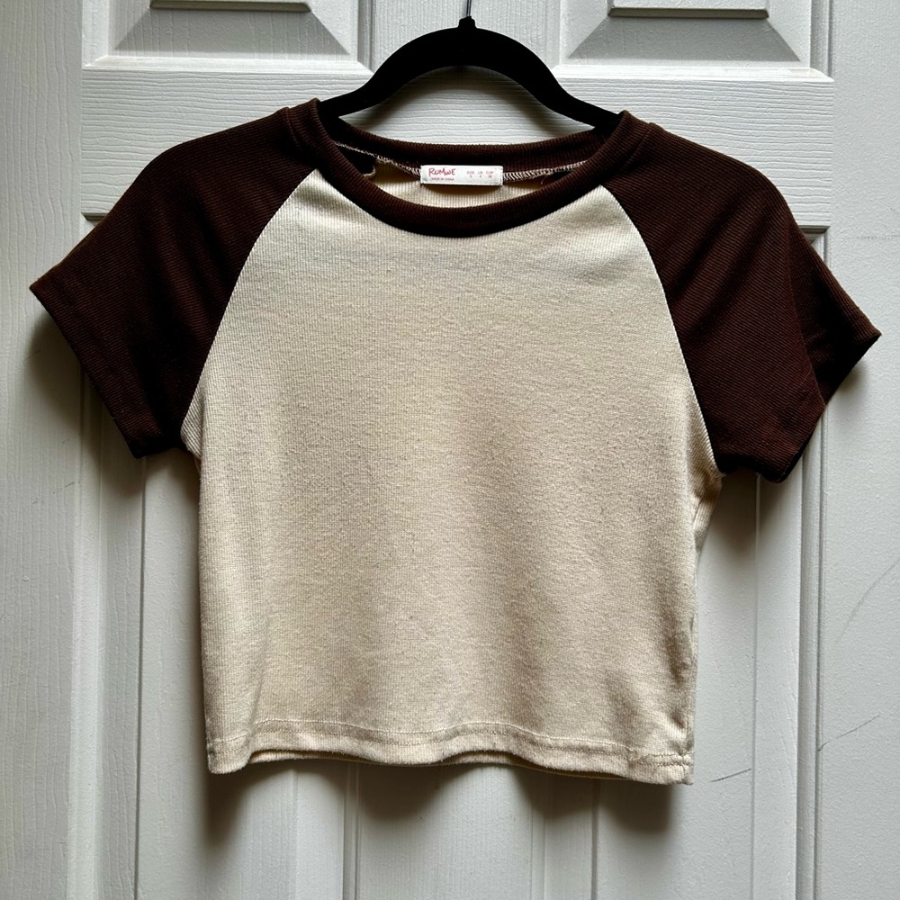 ROMWE Tan & Brown Cropped Top Short Sleeve Size Small/4